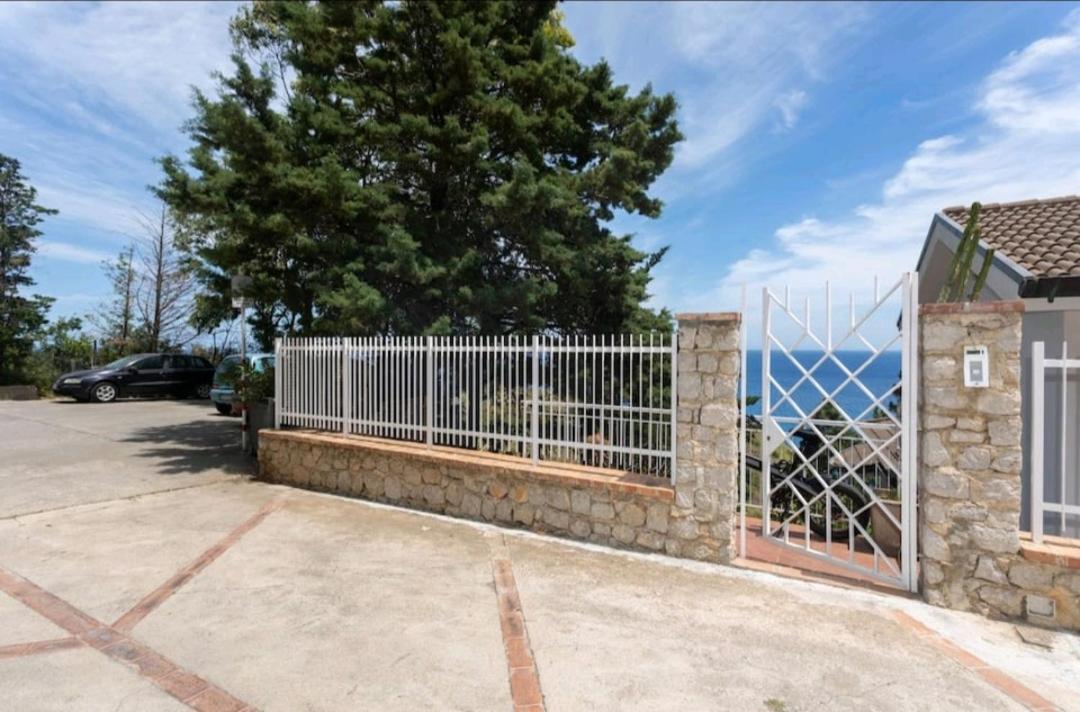 Villa'S Apartment On The Beach, Swimming Pool A/C Palermo Exterior foto